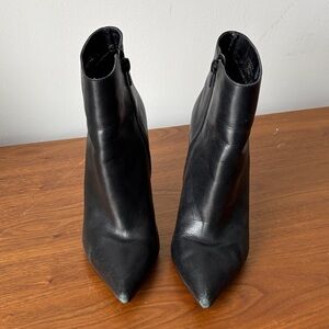 Steve Madden Black Pointed Toe Ankle Booties with Side Zip